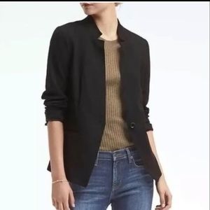 NWT Banana Republic Inverted Long and Lean-Fit Wool-Blend Blazer Black 2
